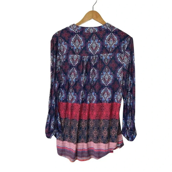Cocomo Blouse V Neck Stretch Knit Multicolor Long Sleeves Kaleidoscope Casual - Picture 2 of 6